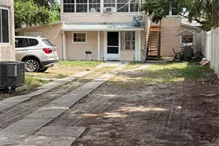 19 W Pendleton Ave, Eustis, FL 32726 - Photo 2