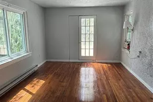 19 W Pendleton Ave, Eustis, FL 32726 - Photo 6