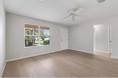 9595 SE 171st Argyll Street, The Villages, FL 32162 - Photo 8