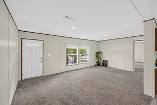 25300 Mardon Cir, Paisley, FL 32767 - Photo 12