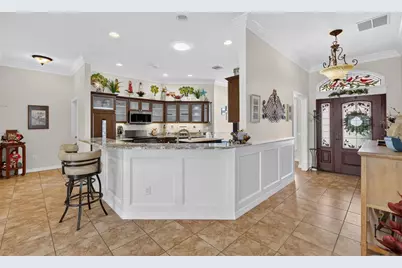 2653 Day Lily Run, The Villages, FL 32162 - Photo 6