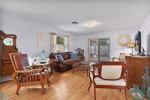 965 Avalon Ave, The Villages, FL 32159 - Photo 4