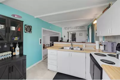 1405 Westland Dr, Tavares, FL 32778 - Photo 12