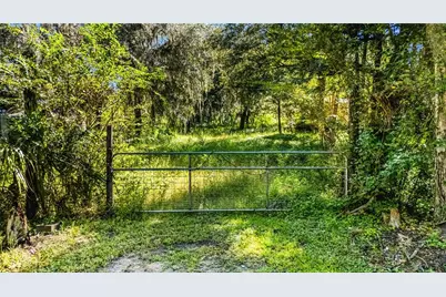 1707 Kimmie Kay Drive, Geneva, FL 32732 - Photo 2