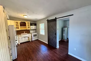 615 Danvers St, Eustis, FL 32726 - Photo 4