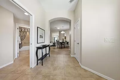 1385 Hackberry Place, The Villages, FL 32163 - Photo 4