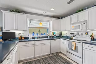 1912 Del Norte Dr, The Villages, FL 32159 - Photo 14