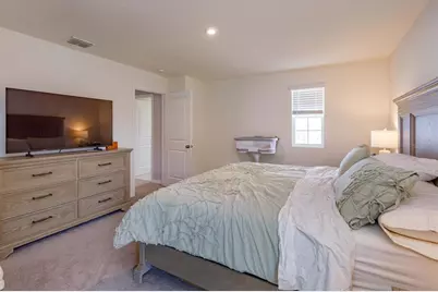 89 Prairie Falcon Drive, Groveland, FL 34736 - Photo 20