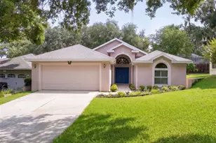 71 Orange Blossom Dr, Eustis, FL 32726 - Photo 1