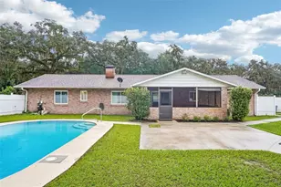 101 W Lemon St, Lady Lake, FL 32159 - Photo 34