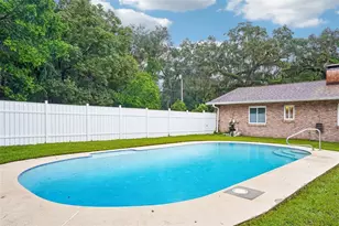 101 W Lemon St, Lady Lake, FL 32159 - Photo 38