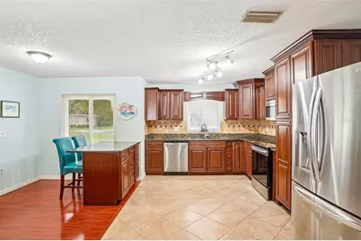 101 W Lemon Street, Lady Lake, FL 32159 - Photo 16