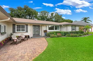 1990 Brantley Cir, Clermont, FL 34711 - Photo 2