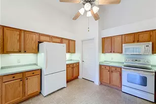4431 Nottoway Dr, Leesburg, FL 34748 - Photo 10