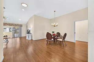 3064 Burbank Ln, The Villages, FL 32162 - Photo 4