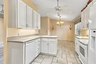 2740 Bay Lagoon Way, Tavares, FL 32778 - Photo 12
