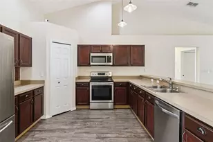 552 Hatchwood Dr, Haines City, FL 33844 - Photo 14