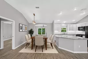 3254 Zipperer Wy, The Villages, FL 32163 - Photo 8