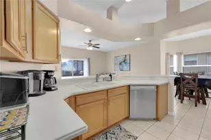 678 Henley Cir, Davenport, FL 33896 - Photo 14