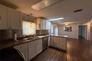 17 N Bobwhite Rd, Wildwood, FL 34785 - Photo 4