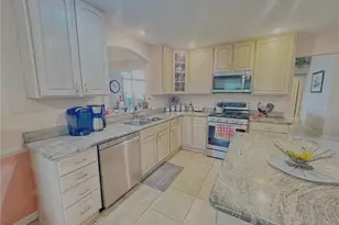 3209 Hampton Ln, The Villages, FL 32162 - Photo 36
