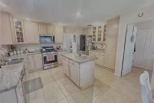 3209 Hampton Ln, The Villages, FL 32162 - Photo 40