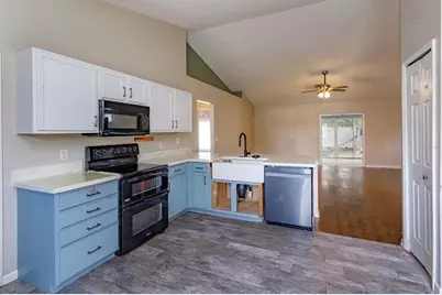 3905 Whispering Pine Court, Mascotte, FL 34753 - Photo 6