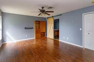 3905 Whispering Pine Ct, Mascotte, FL 34753 - Photo 16