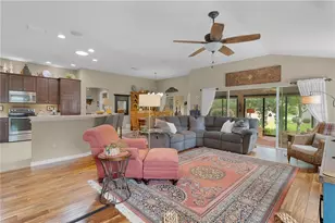 3275 Kilarny Pl, The Villages, FL 32163 - Photo 8