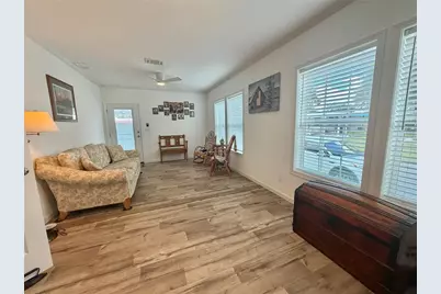 198 Jacaranda Drive, Leesburg, FL 34748 - Photo 10