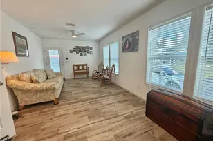 198 Jacaranda Dr, Leesburg, FL 34748 - Photo 10