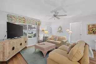 2022 Castano Pl, The Villages, FL 32159 - Photo 8