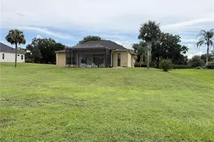 39539 Harbor Hills Blvd, Lady Lake, FL 32159 - Photo 2