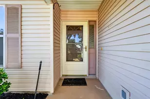 752 Old Oaks Ln, Leesburg, FL 34748 - Photo 12