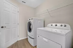 752 Old Oaks Ln, Leesburg, FL 34748 - Photo 20