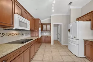 2334 Ambler Cir, The Villages, FL 32162 - Photo 10