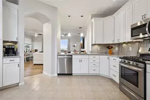 3300 Saratoga Dr, Tavares, FL 32778 - Photo 14