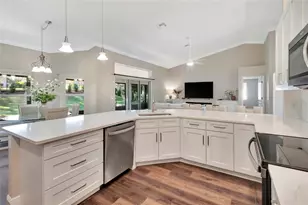 10504 Jardim De Largo St, Clermont, FL 34711 - Photo 12