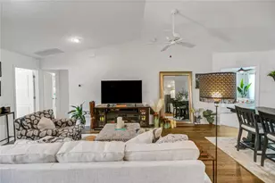 7442 Savanna Dr, The Villages, FL 34762 - Photo 48