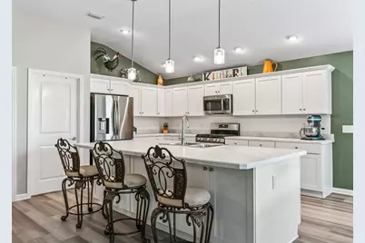 621 Cherry Creek Way, The Villages, FL 34762 - Photo 12