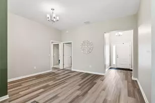 621 Cherry Creek Wy, The Villages, FL 34762 - Photo 6