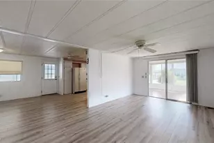 717 Surrey Pl, Leesburg, FL 34748 - Photo 10