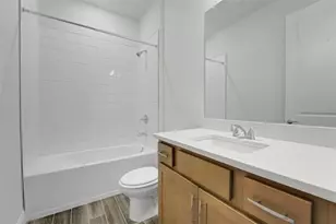 17546 Valleywood Pkwy, Land O Lakes, FL 34638 - Photo 16