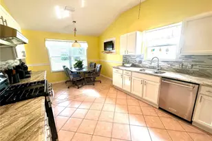 3033 Hillside Ln, The Villages, FL 32162 - Photo 10