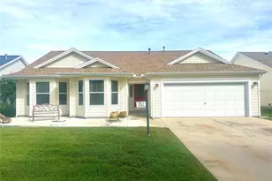 3033 Hillside Ln, The Villages, FL 32162 - Photo 1