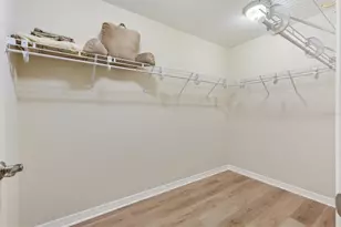 2346 Grenadier Way, The Villages, FL 32162 - Photo 18