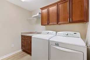 2346 Grenadier Way, The Villages, FL 32162 - Photo 26