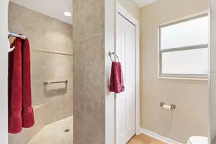 2346 Grenadier Way, The Villages, FL 32162 - Photo 20