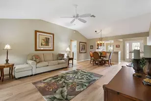 2346 Grenadier Way, The Villages, FL 32162 - Photo 8