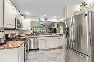 2182 Kaylee Dr, The Villages, FL 32162 - Photo 10